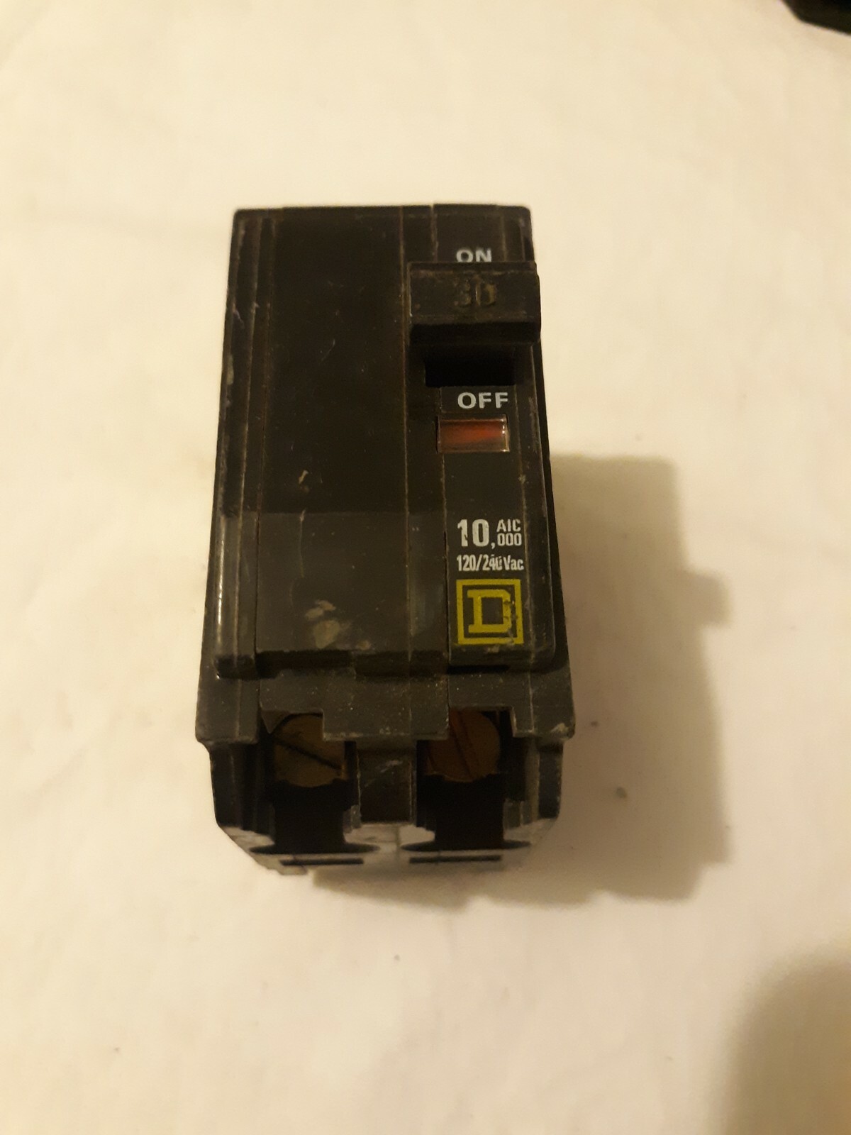 SQUARE D NE-3910 TYPE QO 2 POLE 120/240VAC CIRCUIT BREAKER