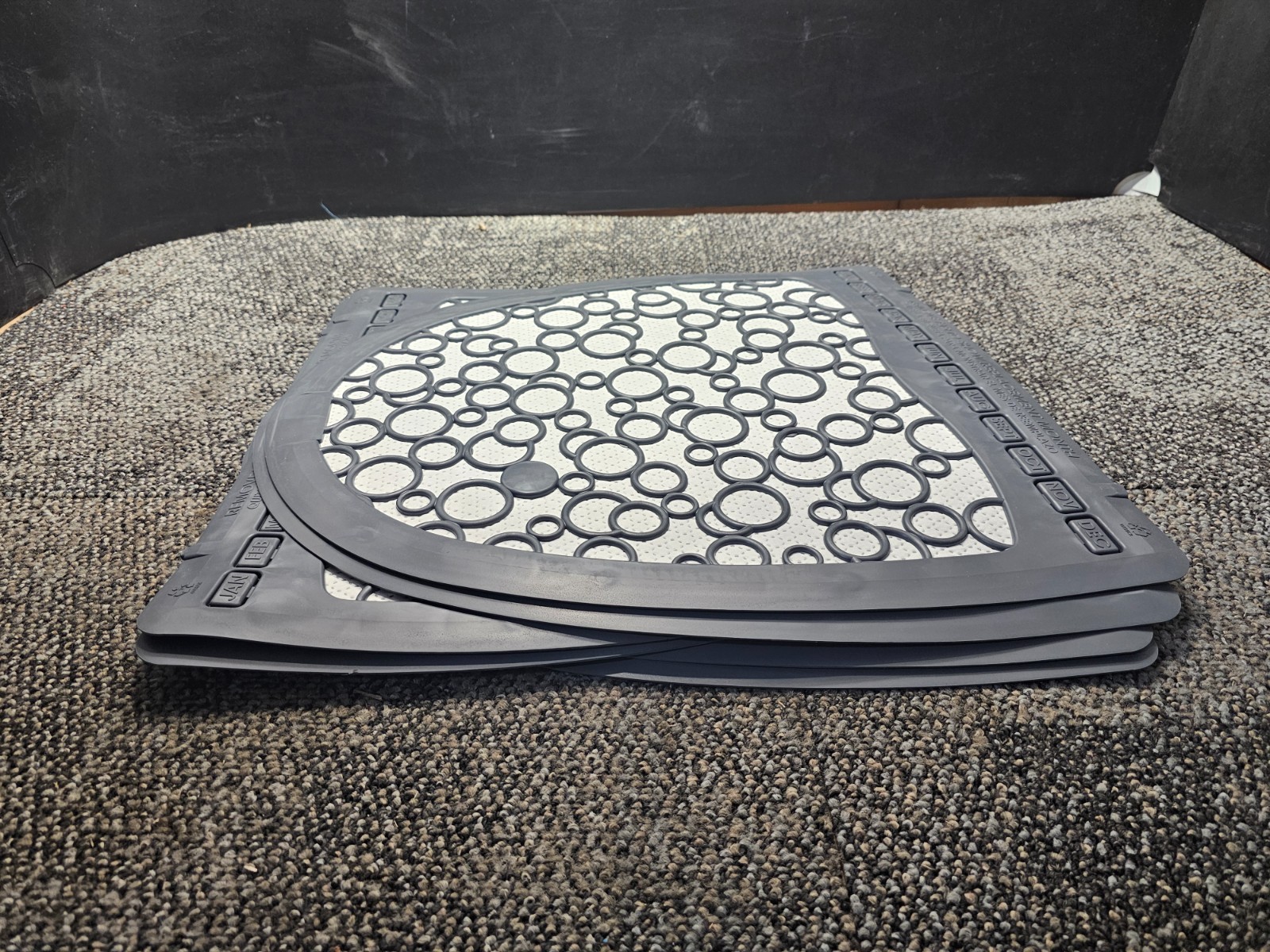 (QTY 6) Kleenline KL-URMATGRY, 20″ x 17″ Disposable Urinal Floor Mat Gray