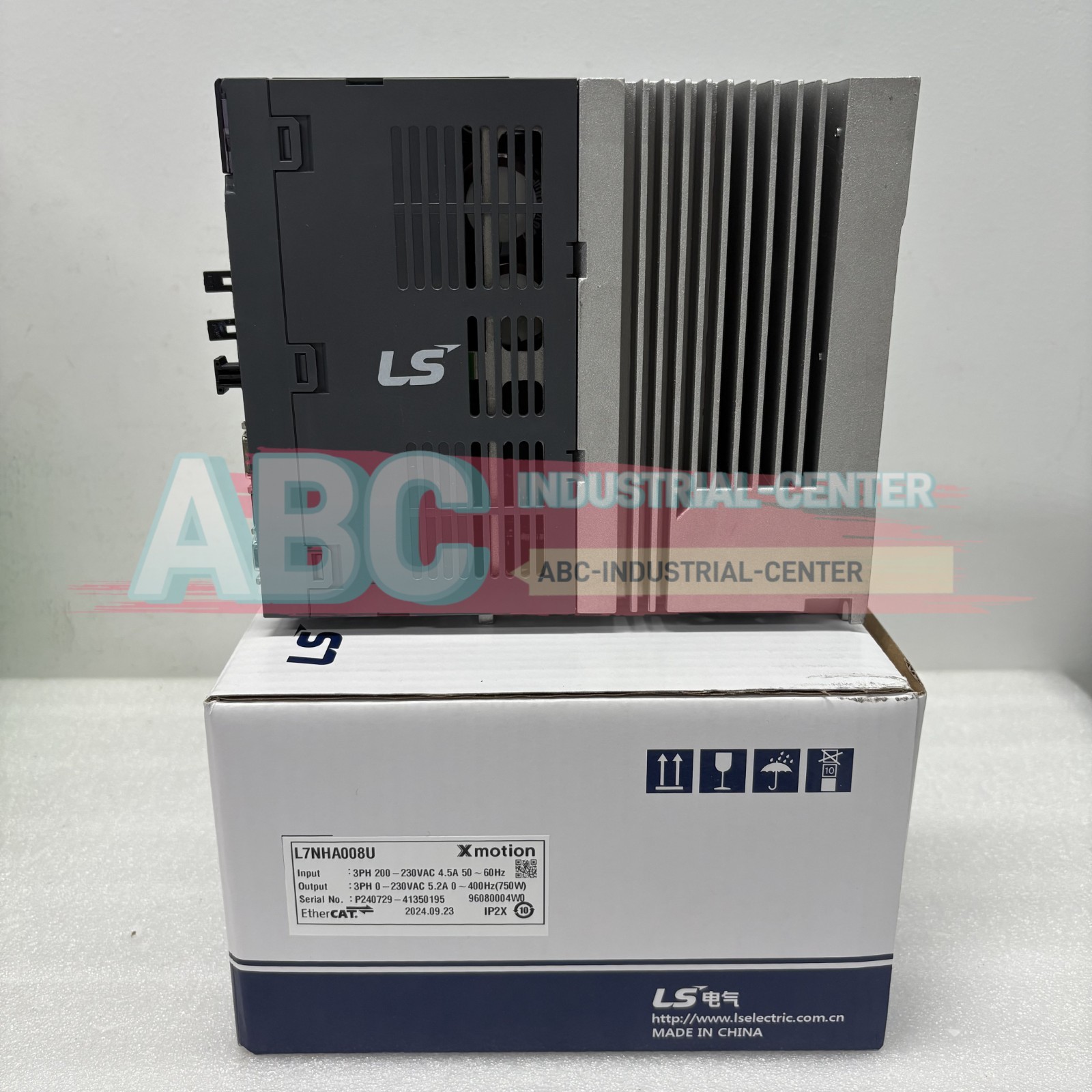 1PCS New LS L7NHA008U servo driver#
