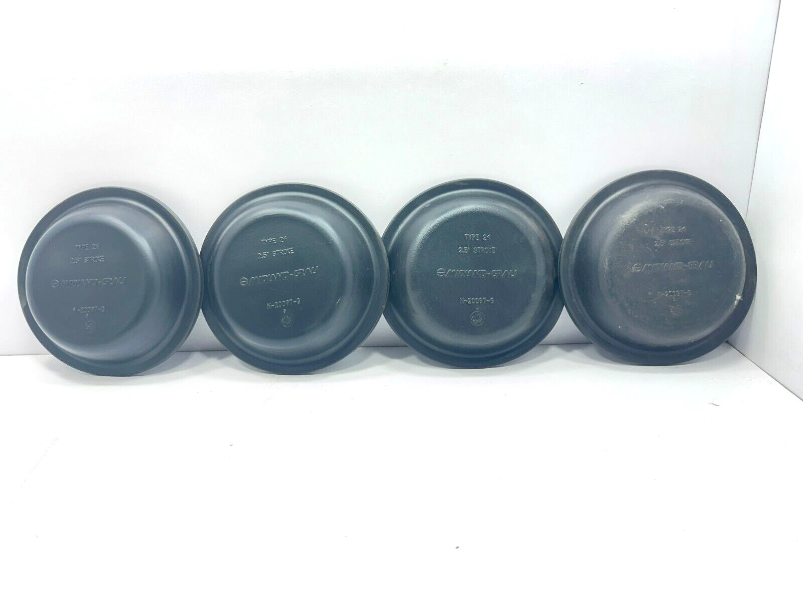 MIDLAND-GRAU TYPE 24 2.5″ STROKE BRAKE DIAPHRAGM N-20097-G LOT OF 4 PCS