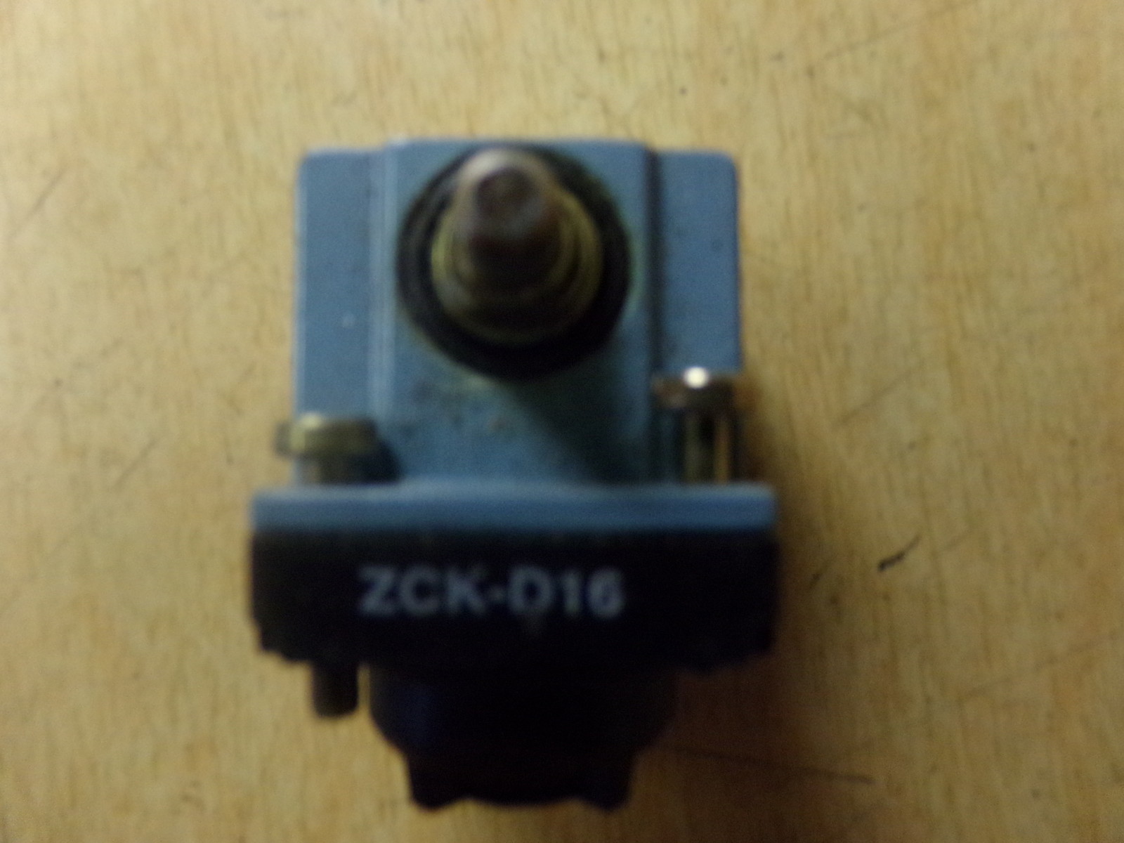 Telemecanique Schneider ZCK-D16 Limit Switch Head *FREE SHIPPING*