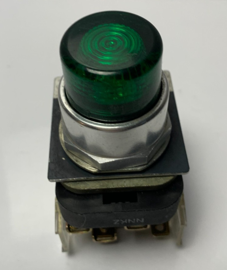 Allen Bradley 800T-QBL24G Pushbutton 800TQBL24G Ser T 24V