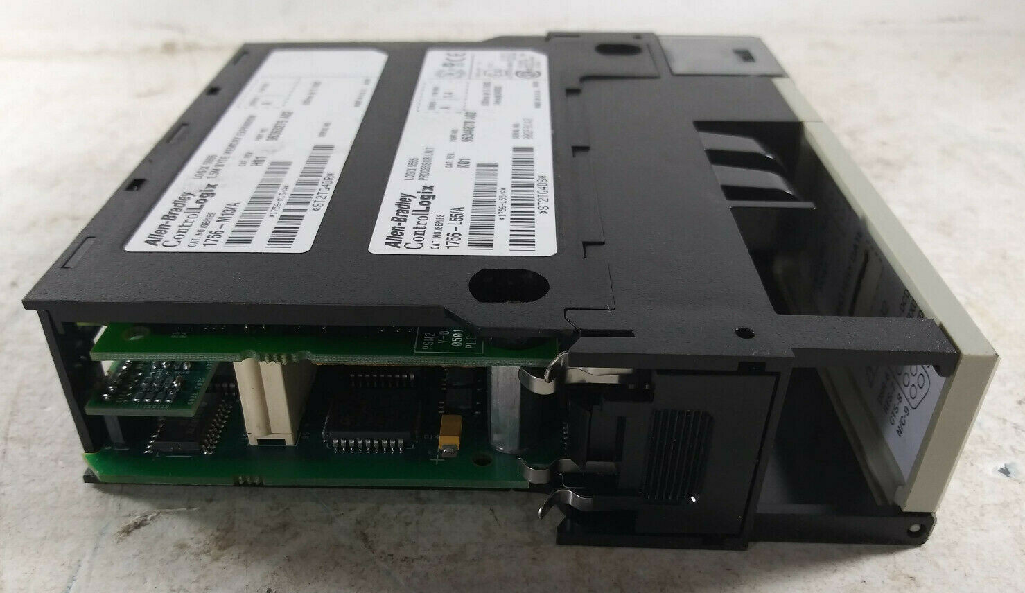 1 USED ALLEN-BRADLEY 1756-L55/A PROCESSOR UNIT W/ KEY & 1756-M13/A MEMORY EXP.