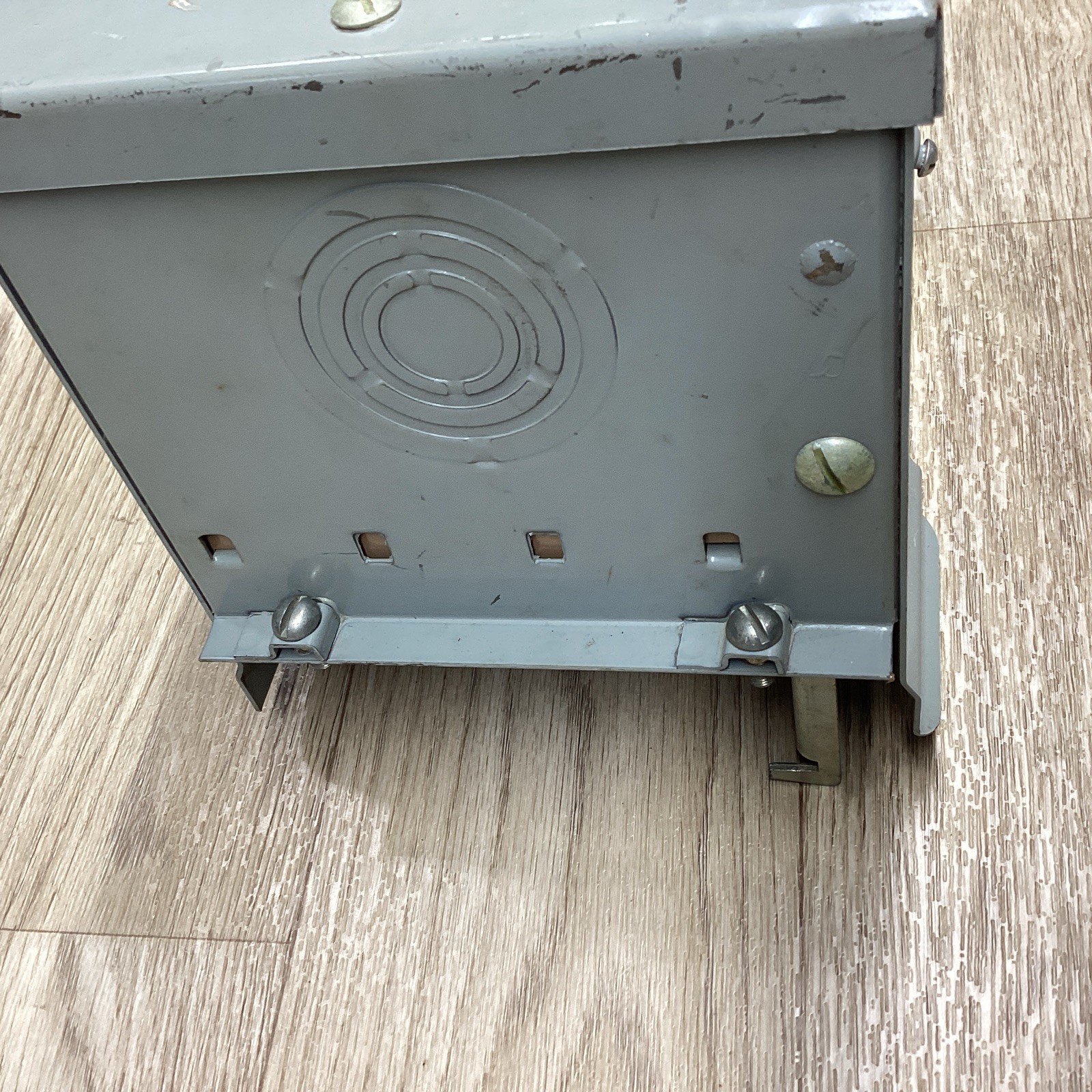 ITE X100 X100-3PB 100AMP 3POLE BUSWAY ENCLOSURE #814E134PR6*CO