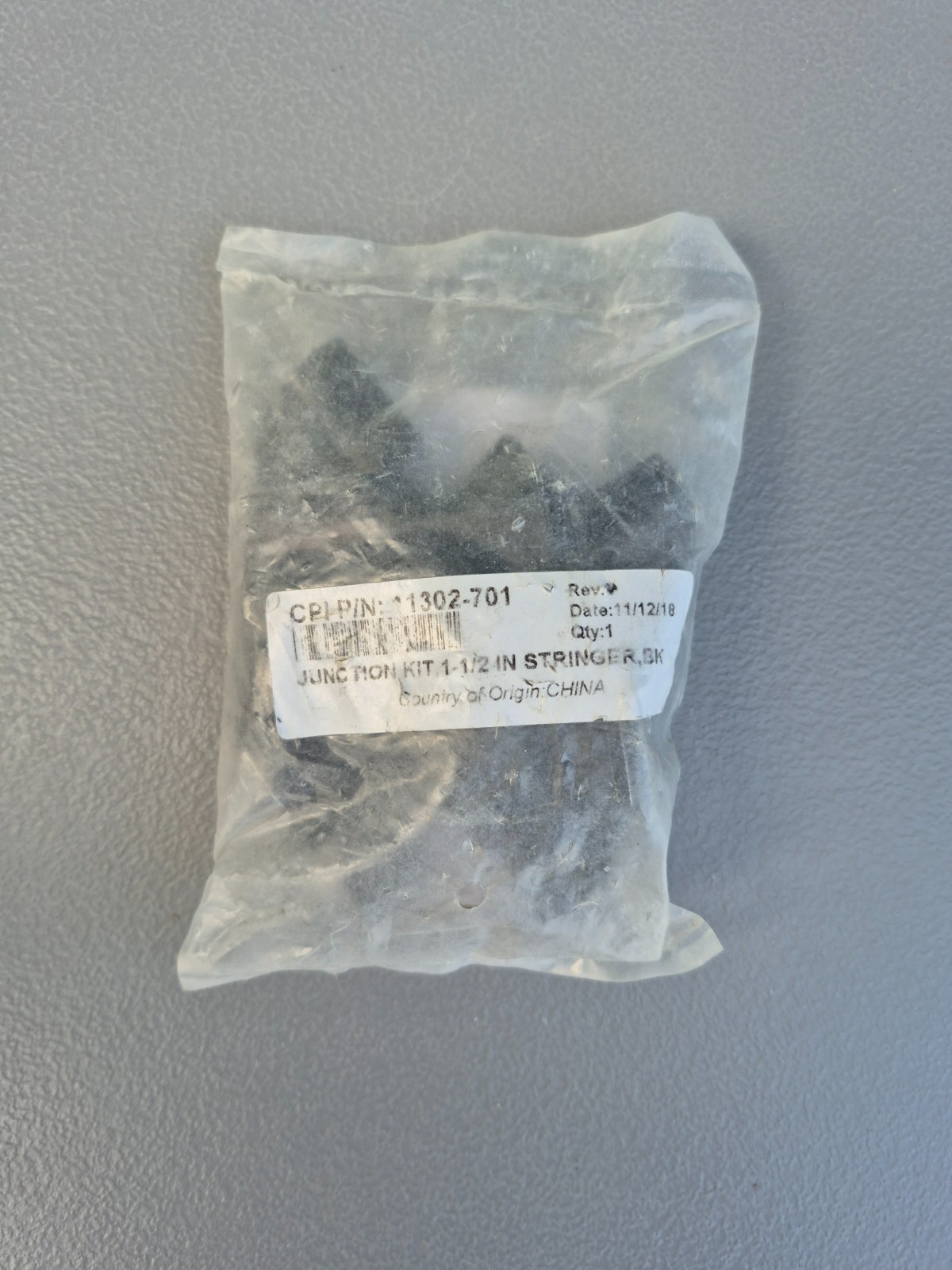 CHATSWORTH CPI JUNCTION KIT, 1-1/2 IN. STRINGER, BK, 11302-701, NEW IN PACKAGE