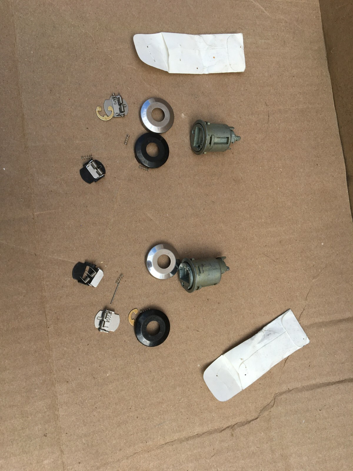 Ignition lock repair kits, unknow ford, (LOT OF 2)
