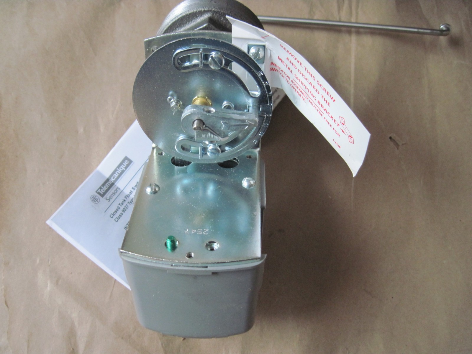 Telemecanique 9037HG32LZ20 Closed Tank Float Switch, Closes on Rise, Pumptrol