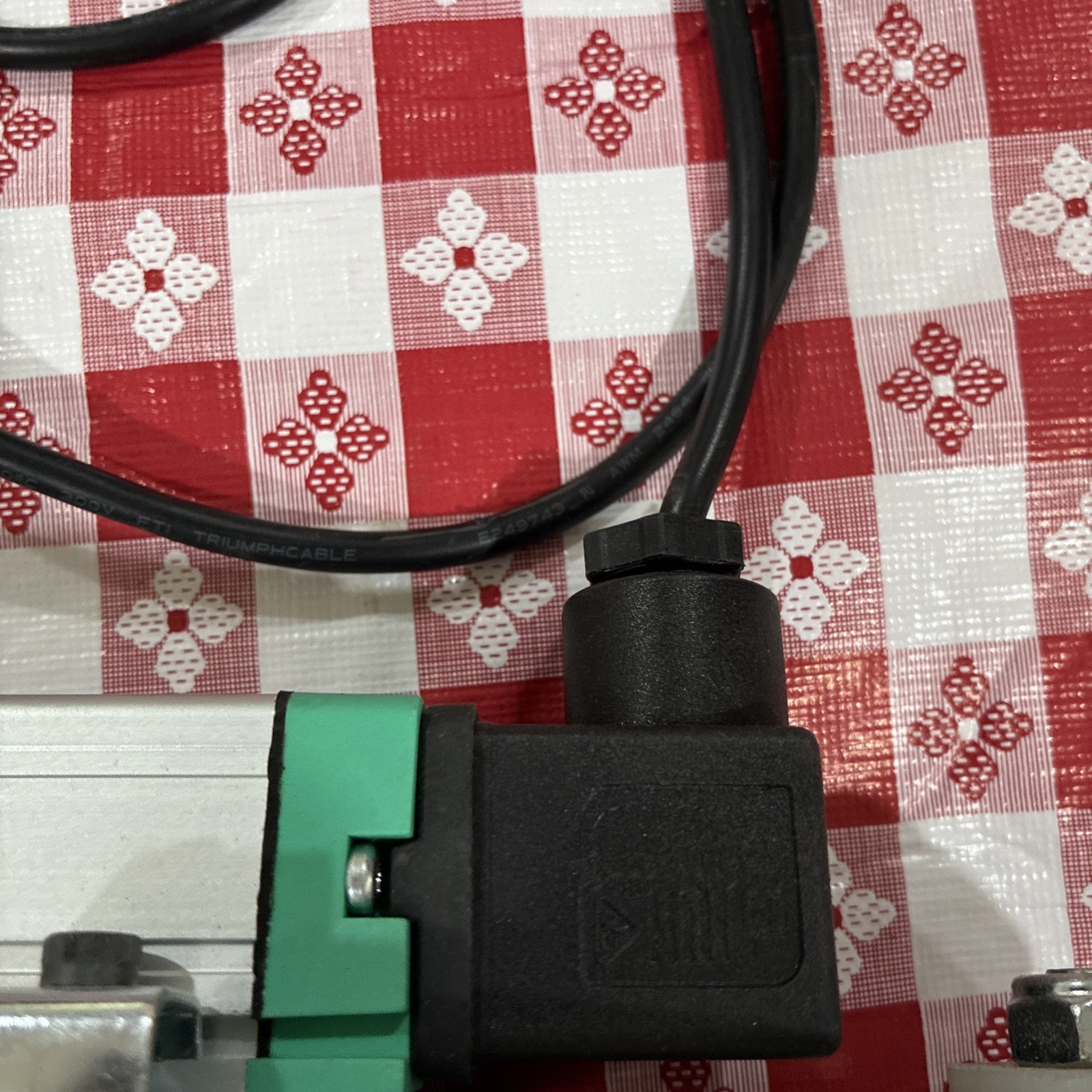 GEFRAN LT-M-300-S / LTM300S with connector