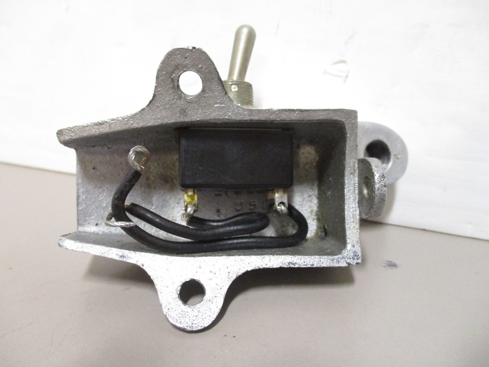 Power Switch Housing R3524 for Vintage Wolf Model R Electric Fabric Cutter