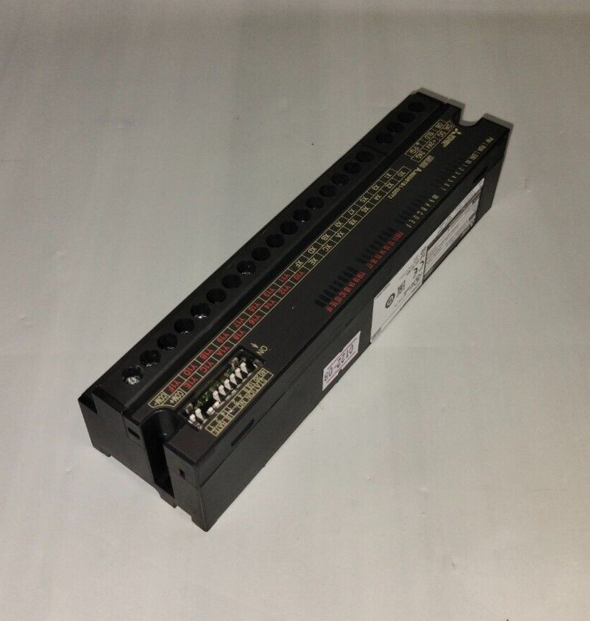 Mitsubishi AJ65SBTB1-32DT2 AJ65SBTB132DT2 Input/ Output Module Unit