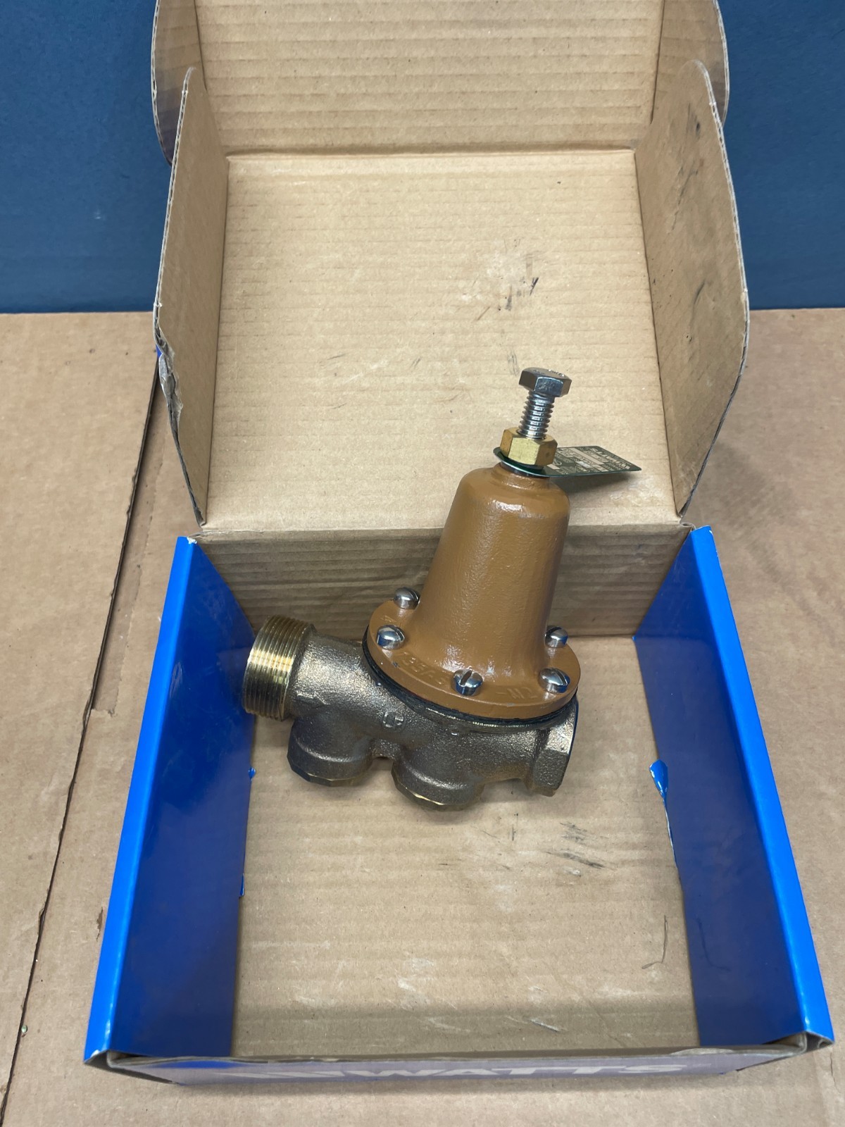 LF25AUB-Z3 Water Pressure Reducing Valve 3/4 Inch MISSING NPT Female Fitting