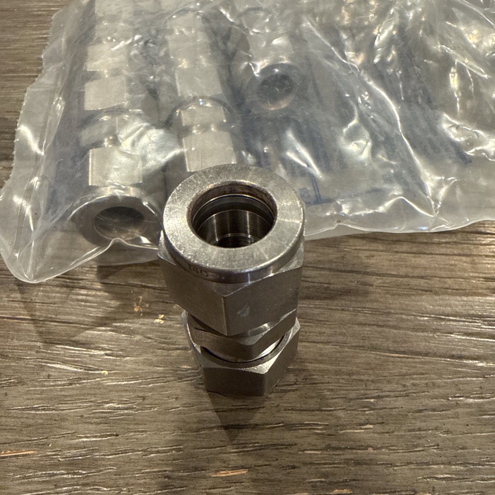 SWAGELOK UNION 1/2″ SS-810-6SC11, LOT OF 7!!