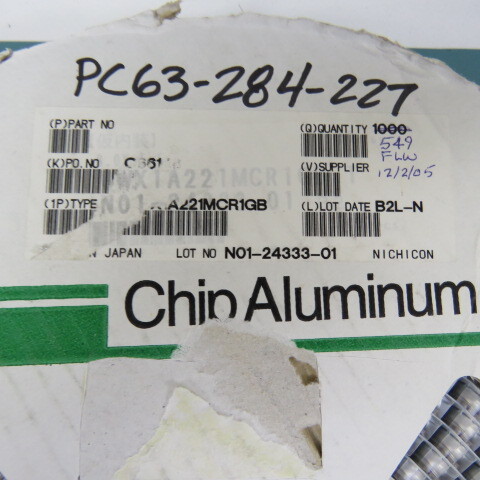 Nichicon UWX1A221MCR1GB Qty of 100 per Lot APAL EL220�F10V