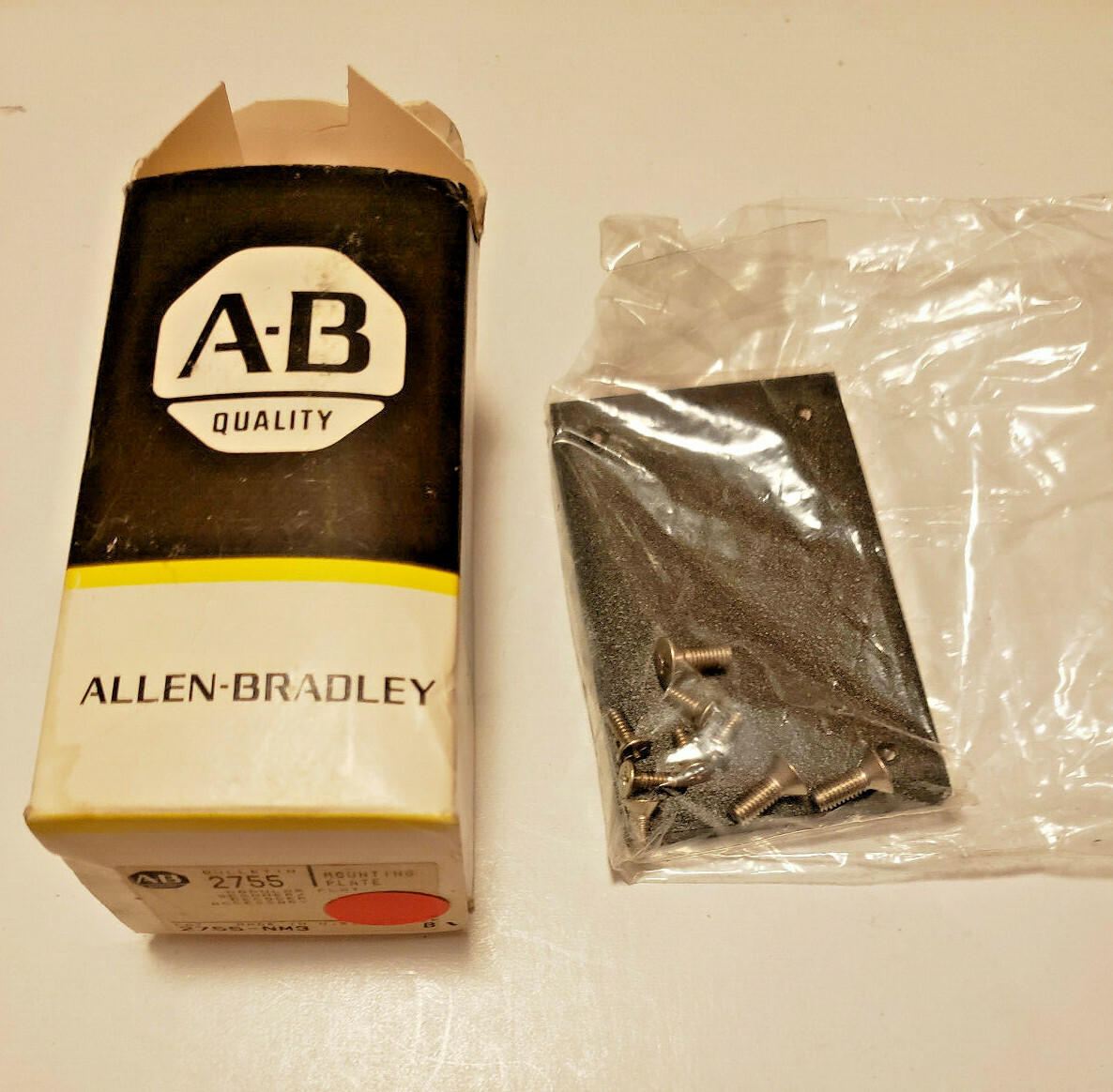 NOS Allen Bradley 2755-NM3 Series B Mounting Plate