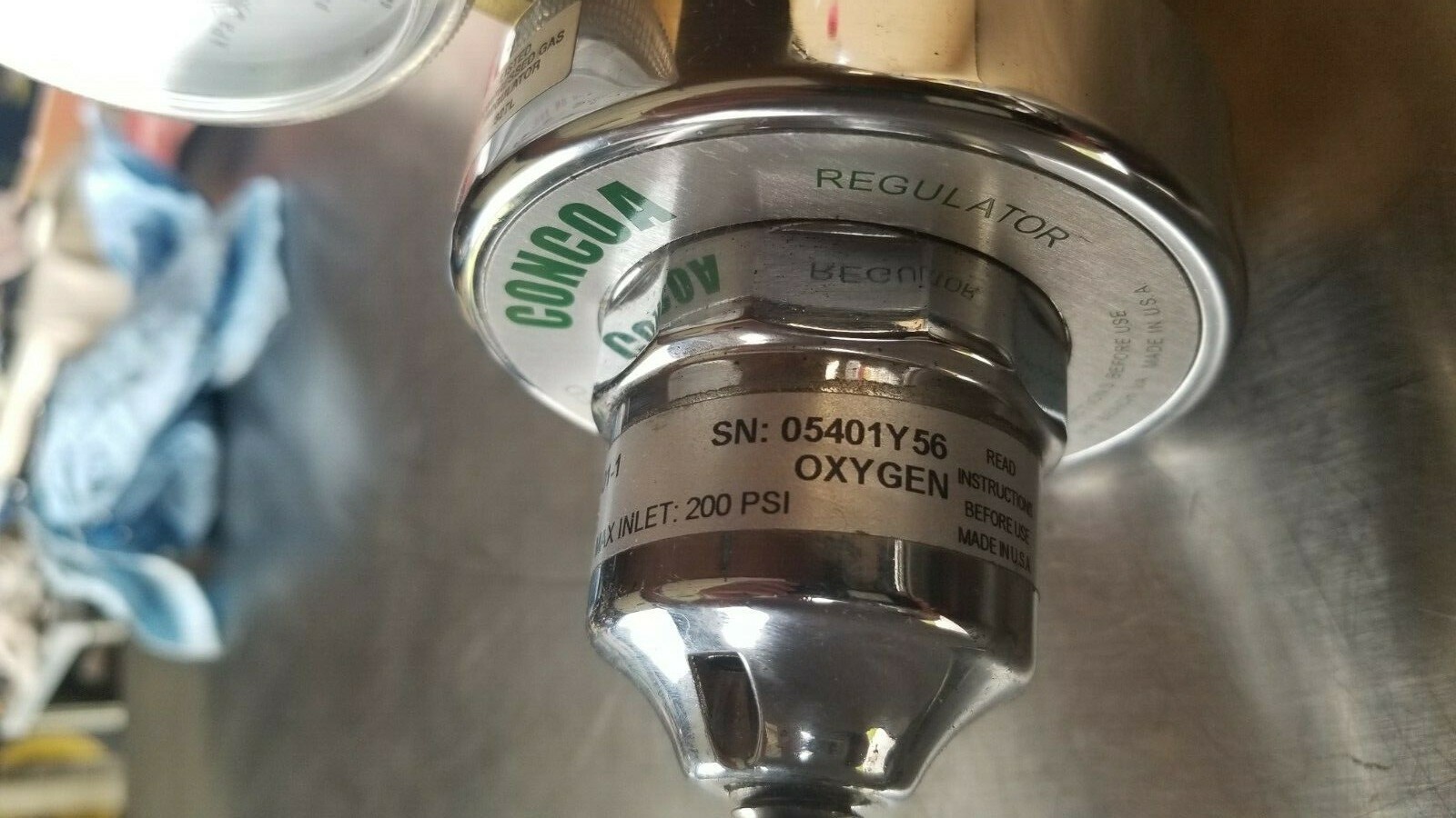 Concoa Single Stage Regulator 8069930-01-1 Oxygen 0-200 PSI CGA 24 Used