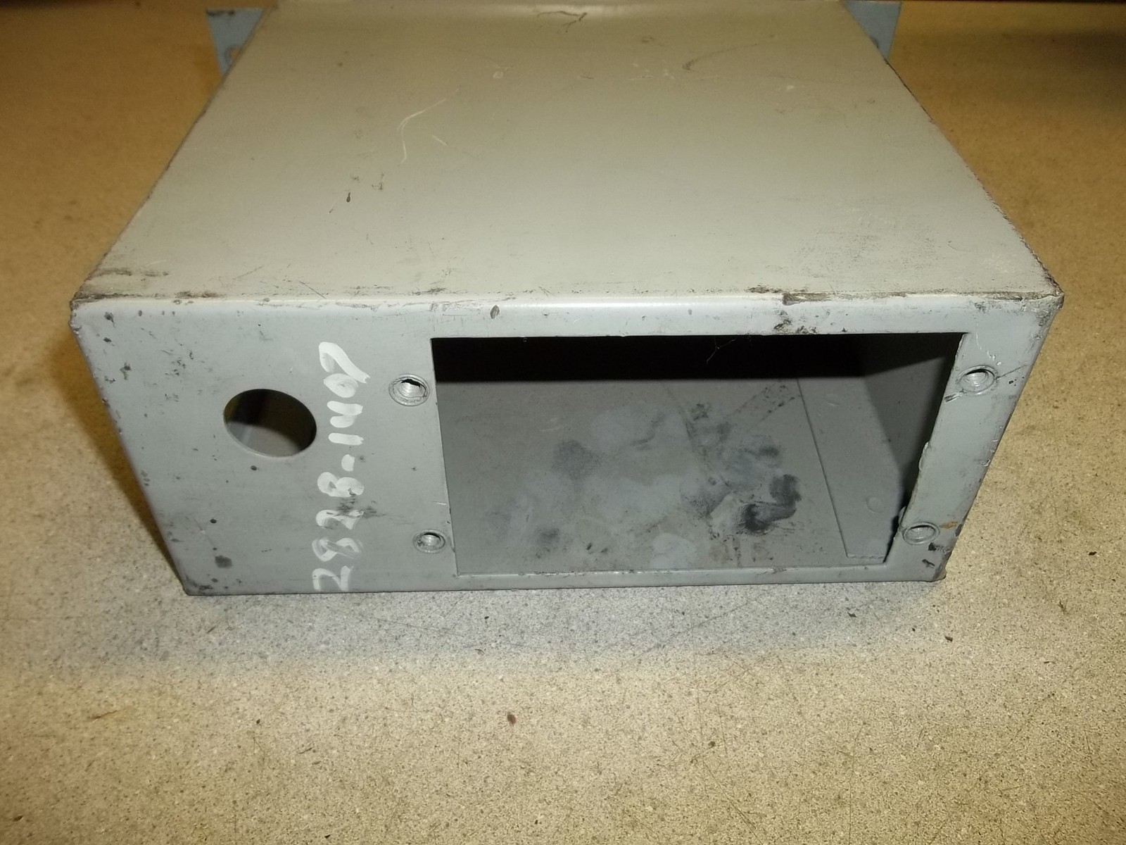 Enclosure Box 282B 1406 282B-1407 9″ x 9-1/2″ x 4-1/4″ *FREE SHIPPING*