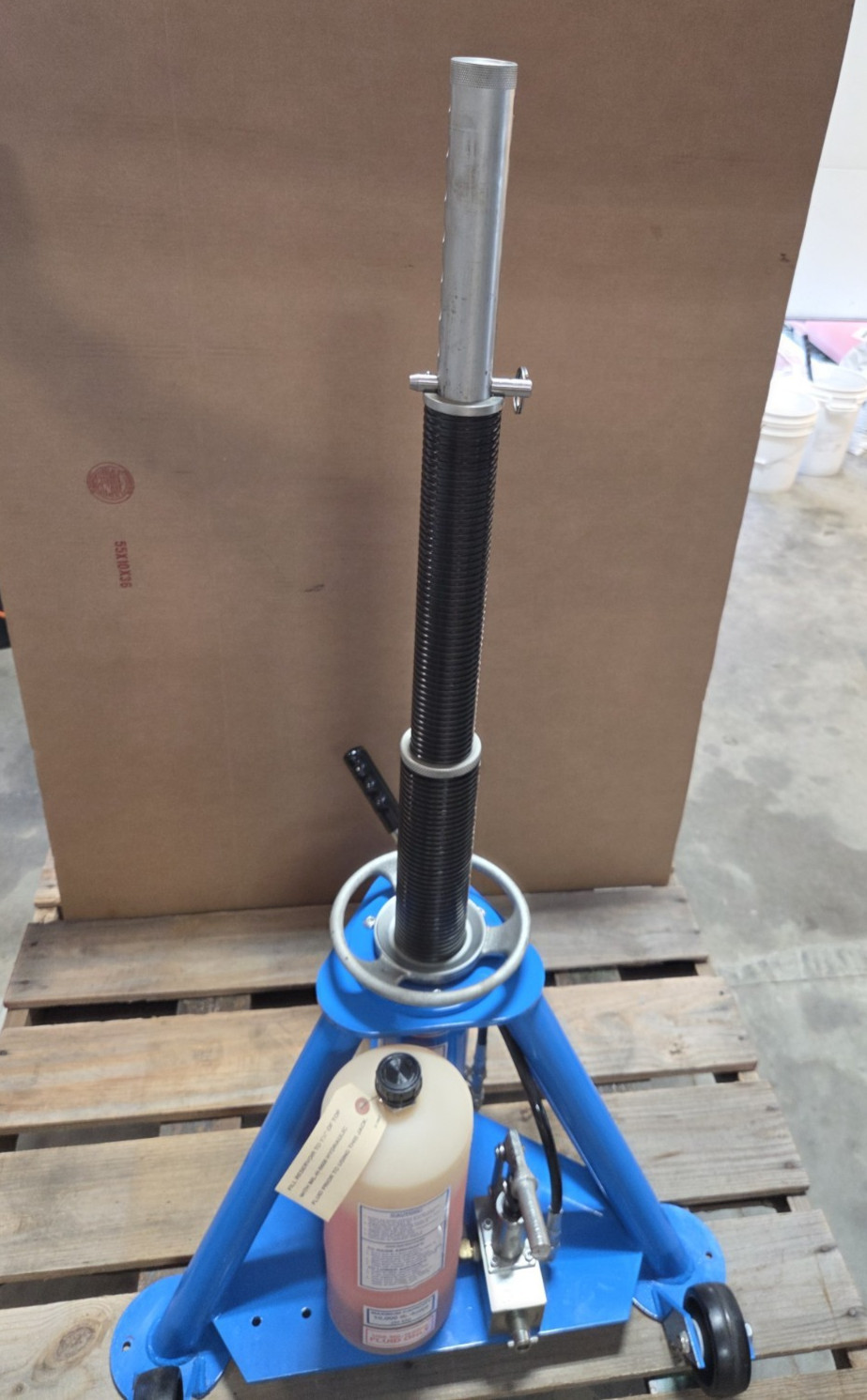New Tronair 02-0517-0140 Aircraft Hydraulic Jack, Tripod – 5 Ton, Multi Stage.