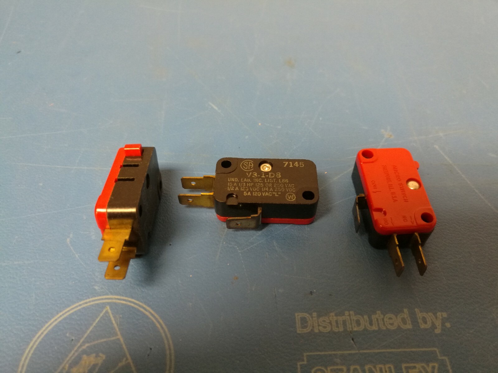 3 PCS – Micro Switch V3-1-D8 Snap Action Pin Plunger NEW NOS