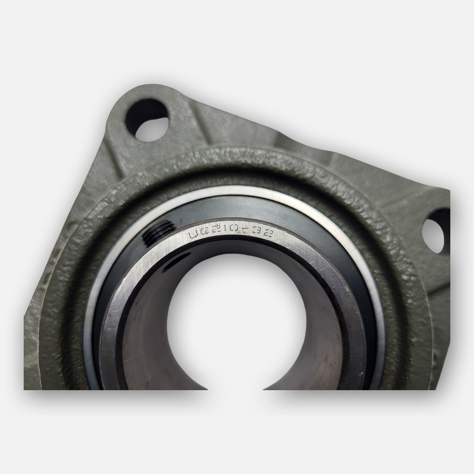 NEW EBC UC210-32 FLANGE BLOCK BALL BEARING 2” W/ F-210