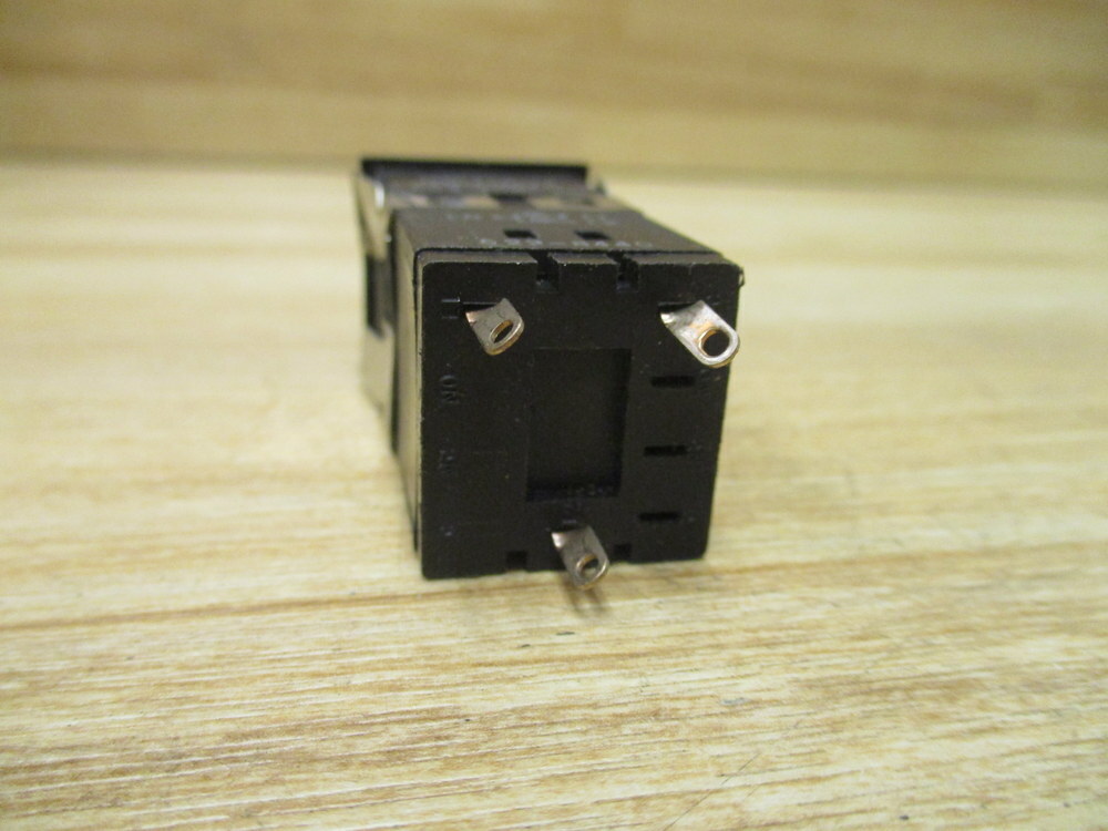 Dialight 554-4001-411 Indicator Light 5544001411 On/Stat