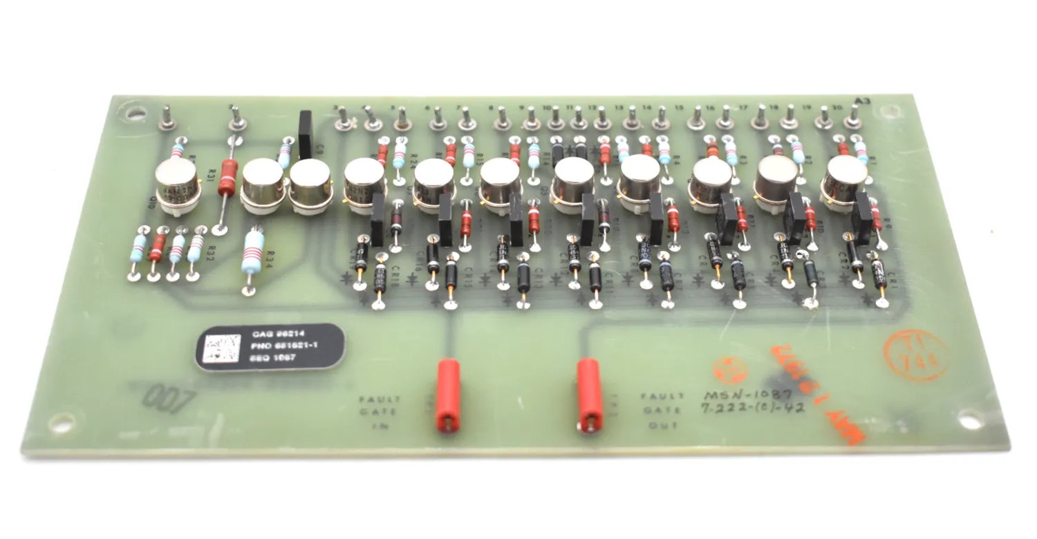 RAYTHEON CO 651821-1 CIRCUIT CARD ASSEMBLY