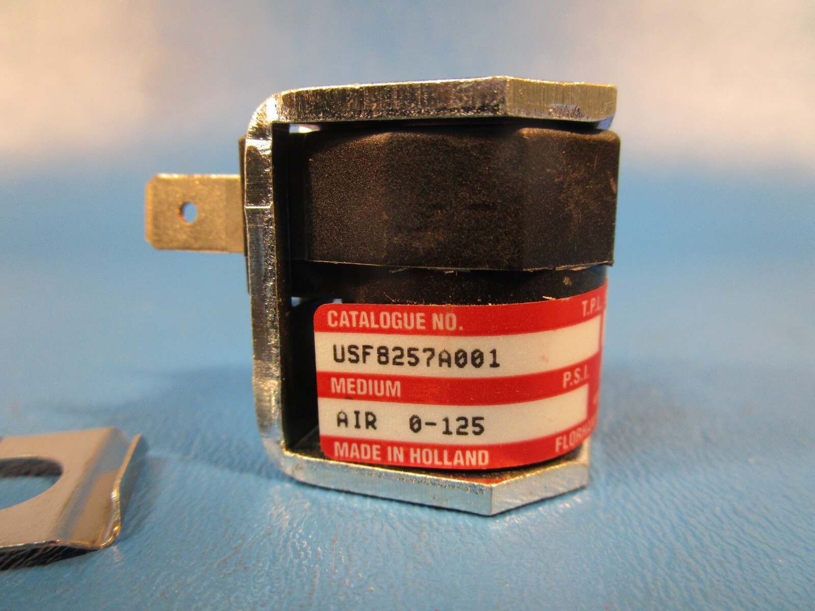 ASCO USF8257A001 0-125PSI AIR SOLENOID VALVE, 400135-642 24VDC 22W COIL