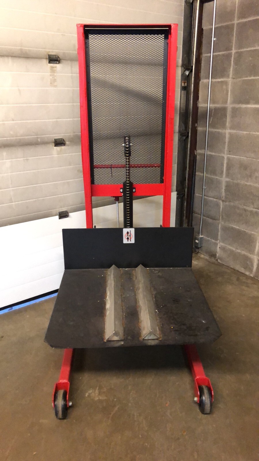 DAYTON 2MPT5 Manual Platform Lift Truck