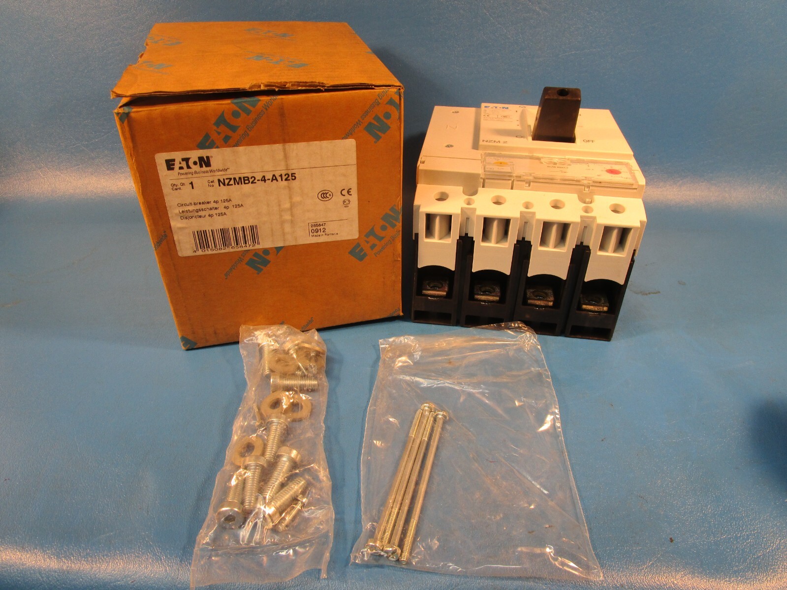 Eaton NZMB2-4-A125, Molded Case Breakers (MCCBs) NZMB2 4P 125A 600V 50/60Hz 3Ph