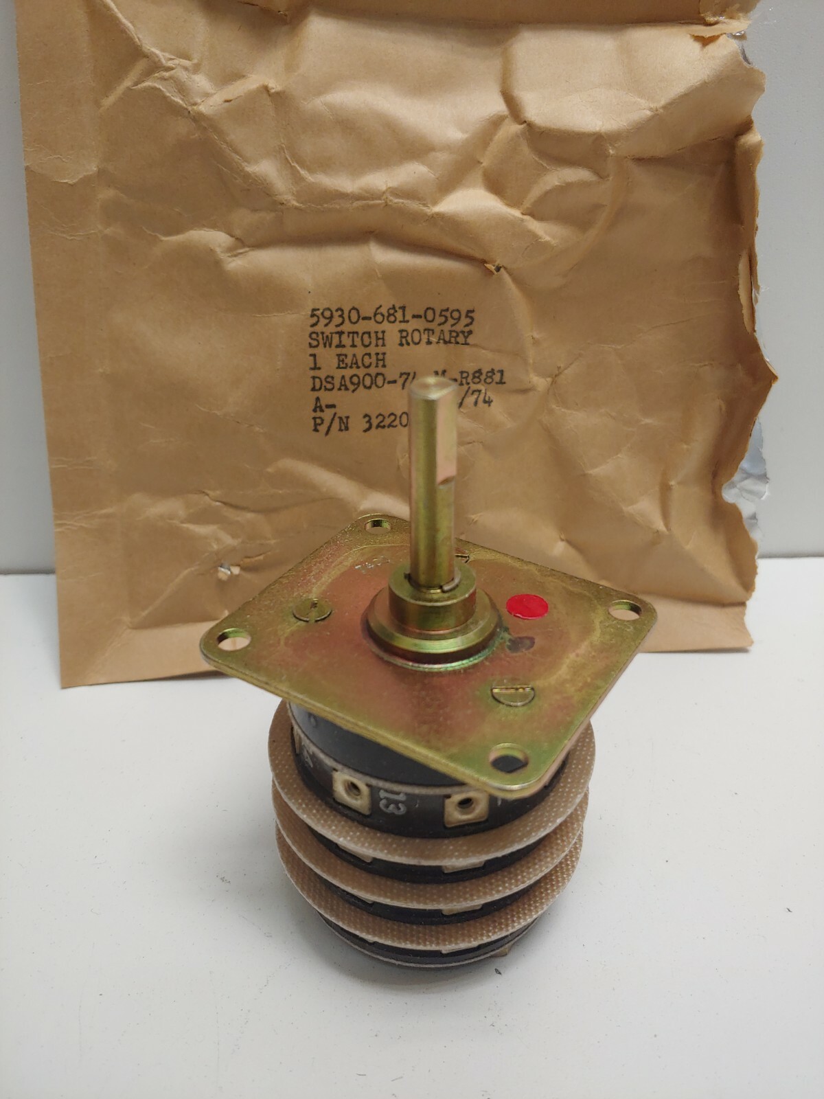 NEW OLD STOCK! ELECTROSWITCH ROTARY SWITCH 32204LC 5930-681-0595 *FREE SHIPPING*
