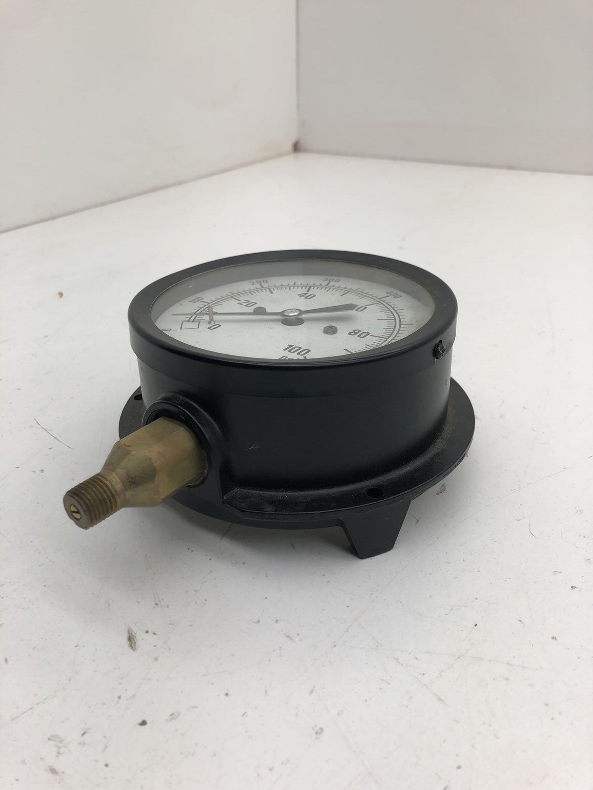 Marshall Town G10375 Gauge Range 0-100 PSI 0-700 kPa