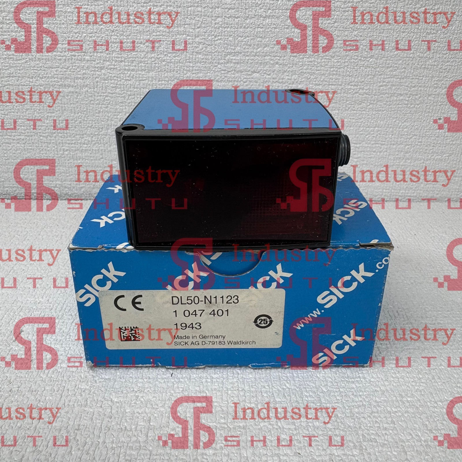 SICK DL50-N1123 1047401laser distance measuring sensor#1pcs new in box