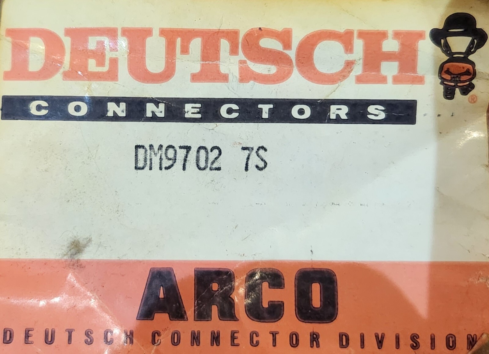 DEUTSCH DM9702-7S ELECTRICAL CONNECTOR PLUG 7 PIN NOS