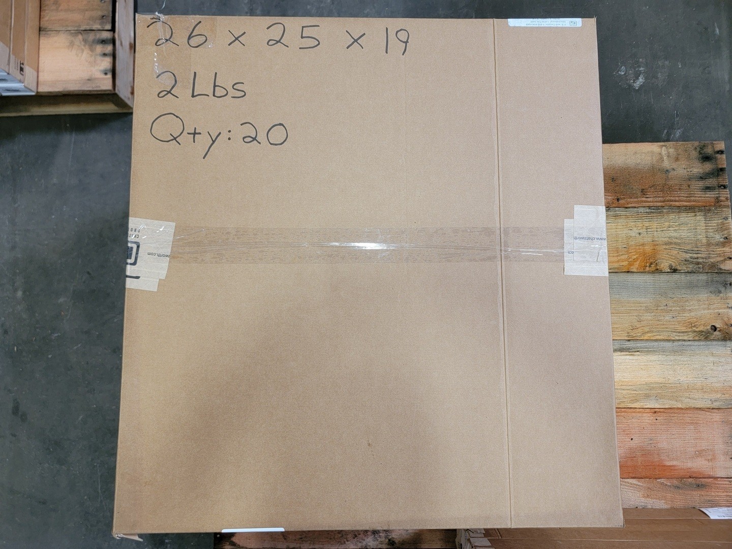 SURPLUS NEW CHATSWORTH PRODUCTS 11959-724 24″ Corner Bracket Black , CM