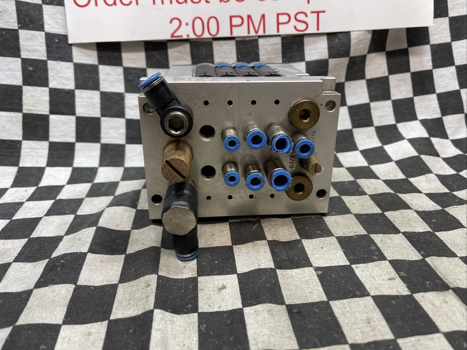 FESTO CPV14-GE-FB-4 CPV-14-VI CPV14-VI-P4-1/8-B 162550 161360 18260 18210 152425