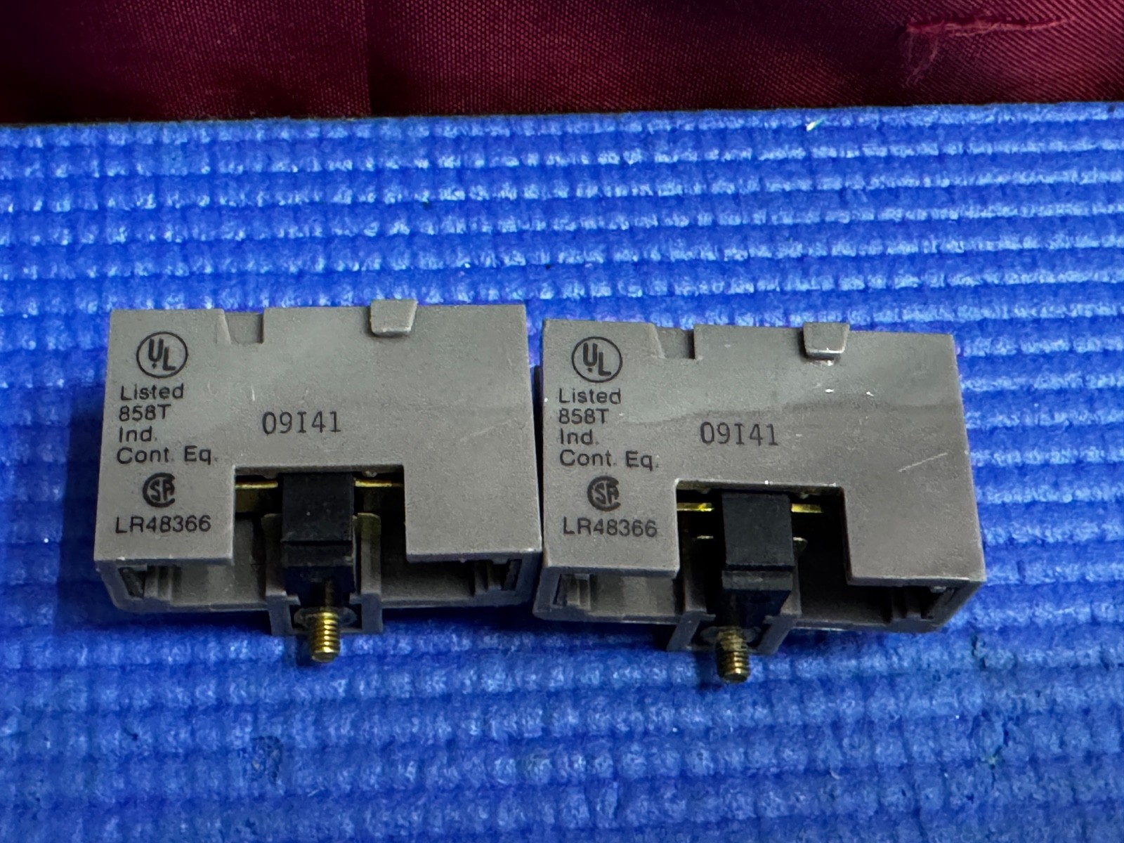 Lot of 2 IDEC BS-010 Contact Block BS010 Izumi