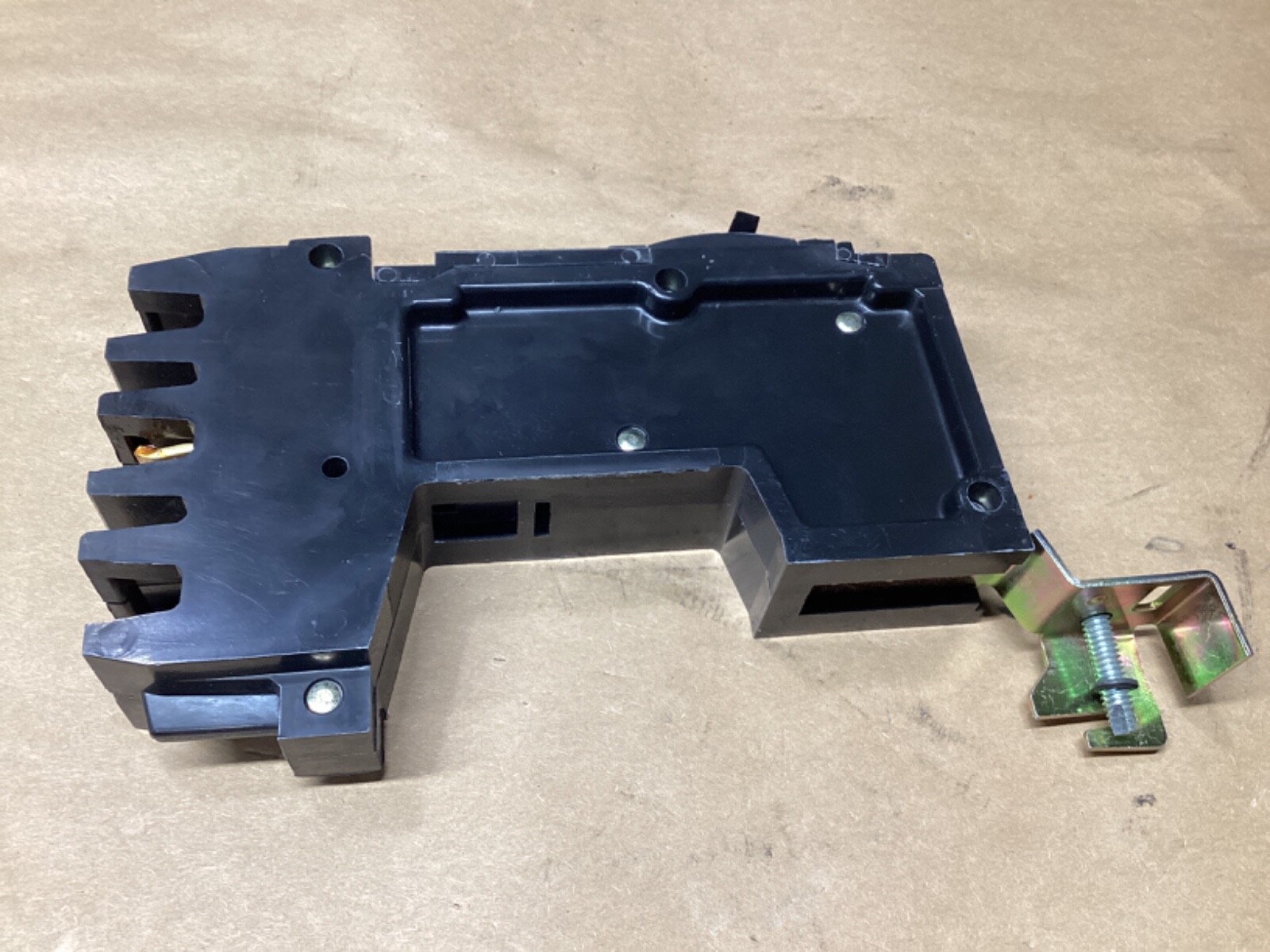 Square D FY-14015-B 1-Pole 15A Circuit Breaker #131F140PR6*CO