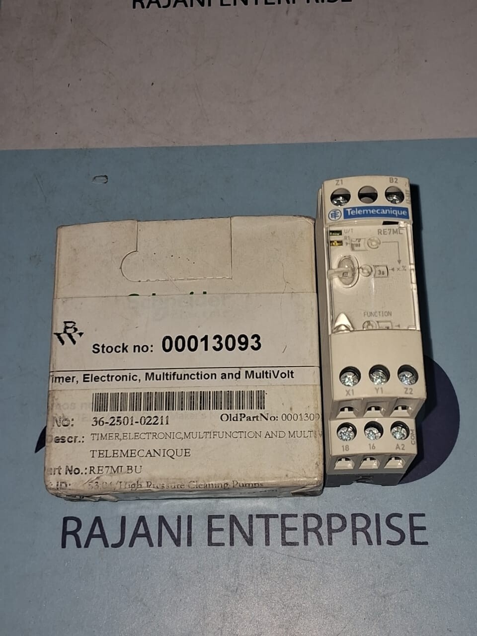 Telemecanique RE7 ML11BU Multi Function Timer Relay 0.05s-300h Voltage 24/240V