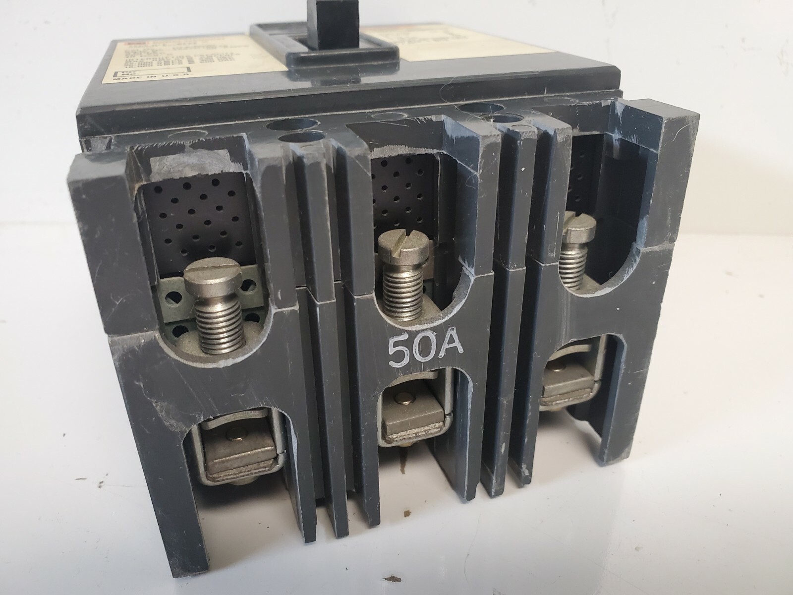 NEW OLD STOCK! CUTLER-HAMMER 50A 3-POLE CIRCUIT BREAKER HFB3050L