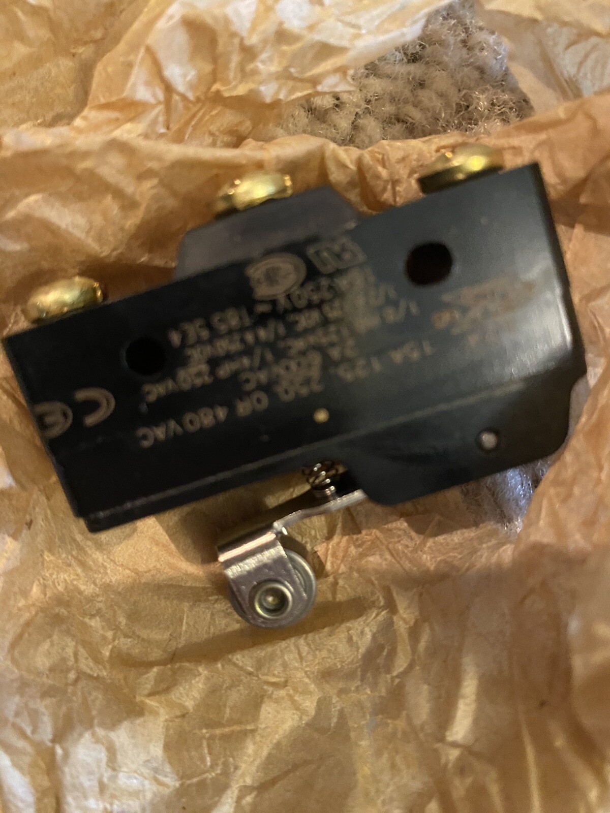Micro Switch BZ-2RW822-A2 Honeywell Switch BZ2RW822A2 New in Box