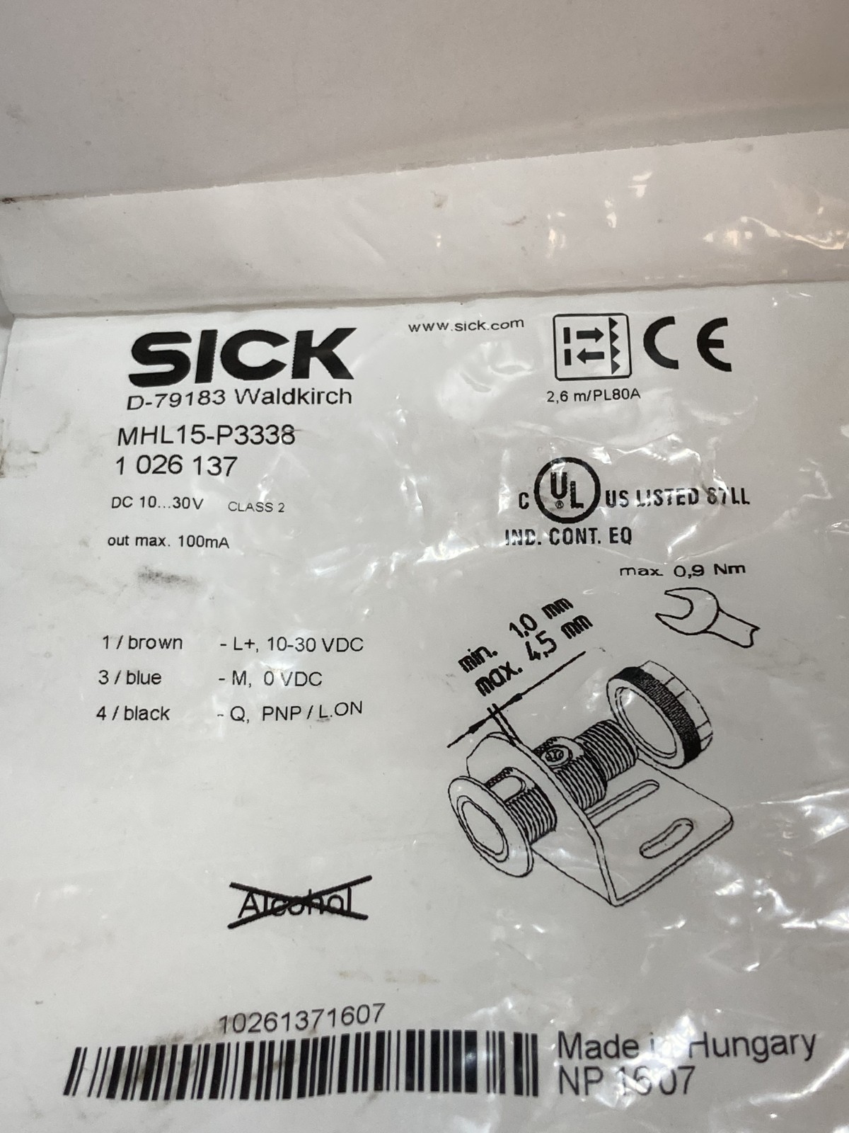 SICK MHL15-P3338 PHOTOELECTRIC SENSOR 10-30VDC PNP LED PNP 0-4.5M SE NIB