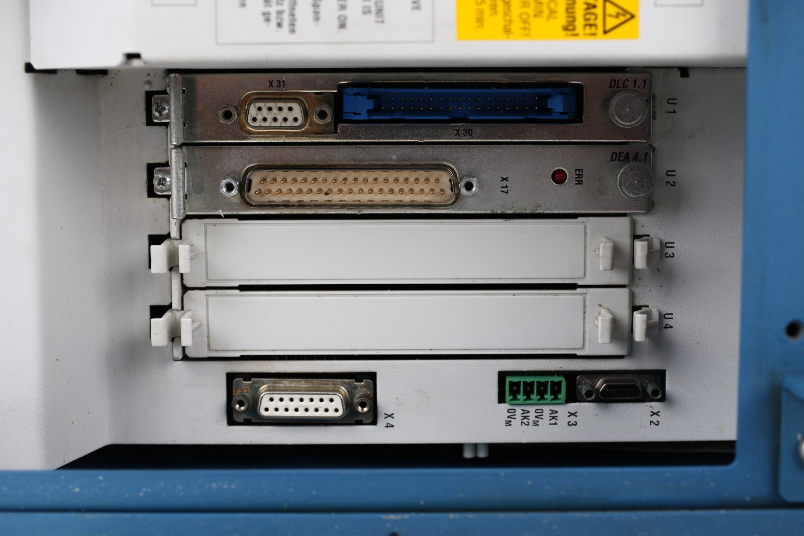 INDRAMAT DDC 1.1 K100A-DA01-00 / DSM 2.1-C11-01.RS (266) (COMPACT CONTROLLER)