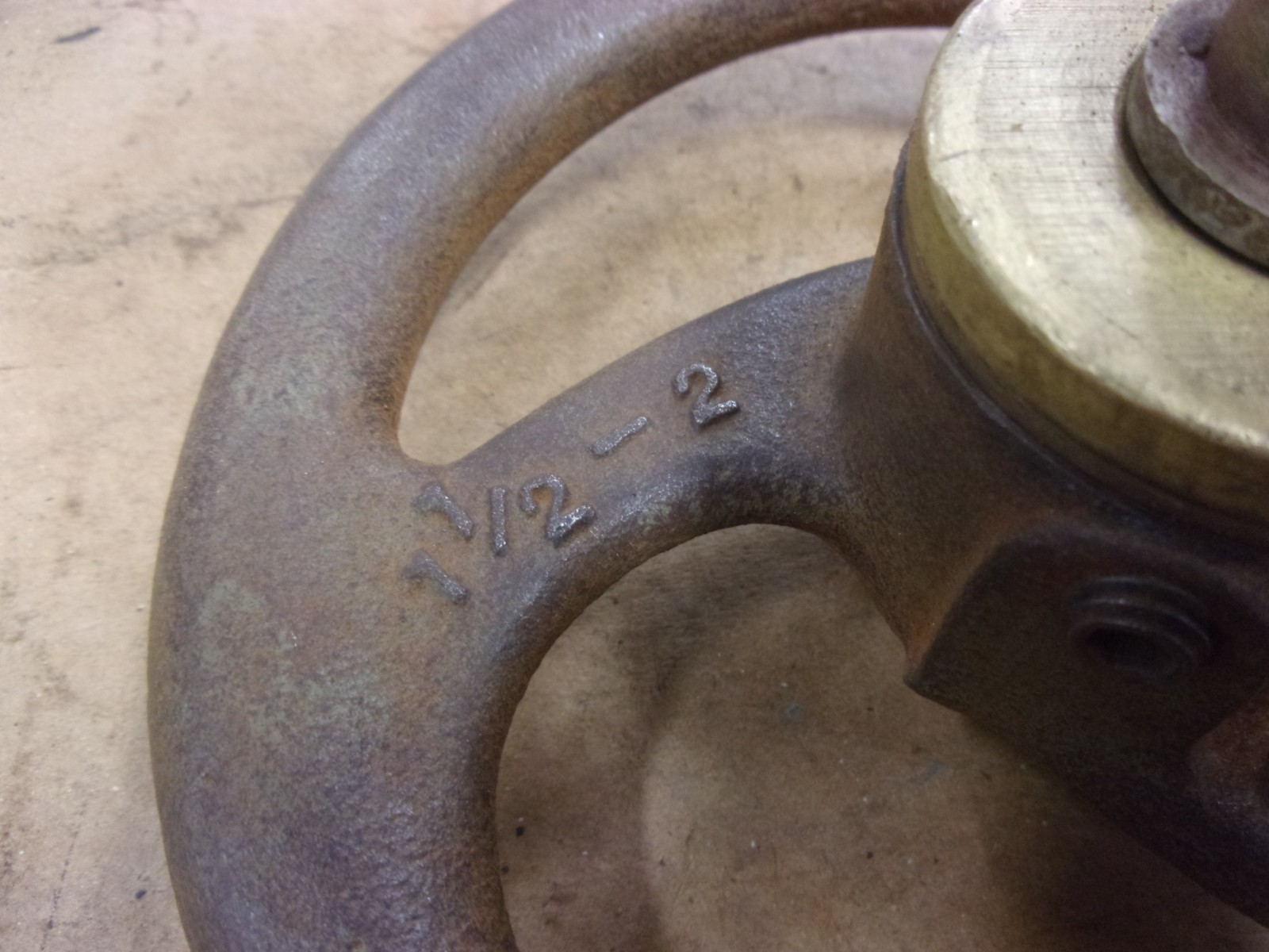 ITT Grinnell 2 1-1/2″ Manual Diaphragm Valve Hand Wheel 6″ Cast Iron 303-M440 US