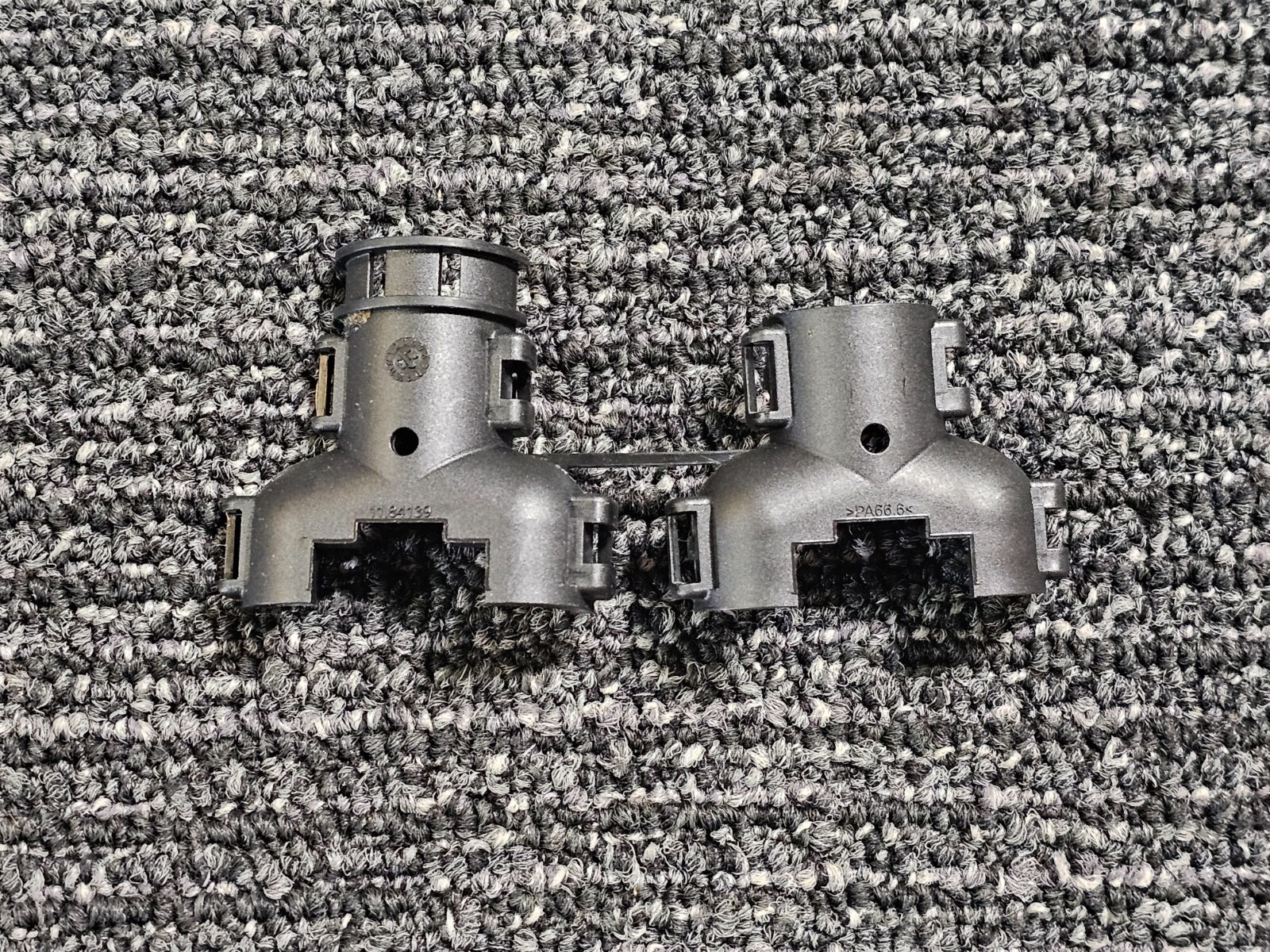 (QTY 10)Popplemann 12-pin Form A Connector Cap For Straight Cable Routing Black