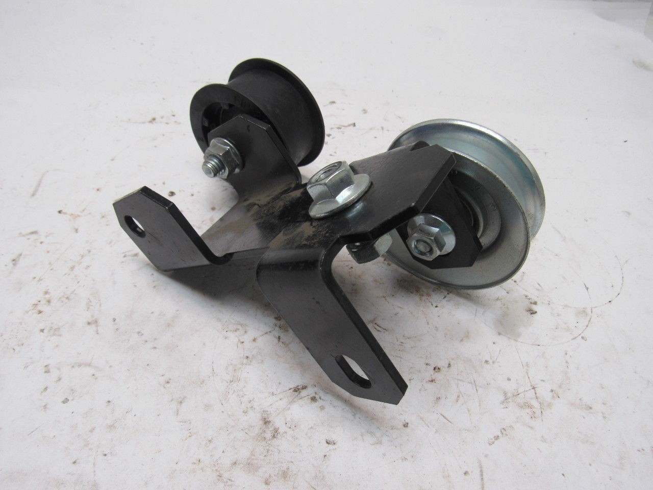 Dematic K041521AAA Power Twist V Belt Guide Roller Conveyor Drive Idler Ass’y