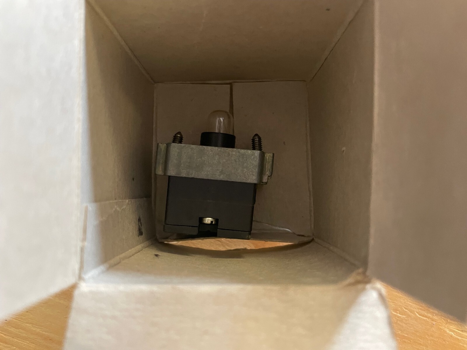 SULLAIR 250027-544 MTG BASE BULB ASSY