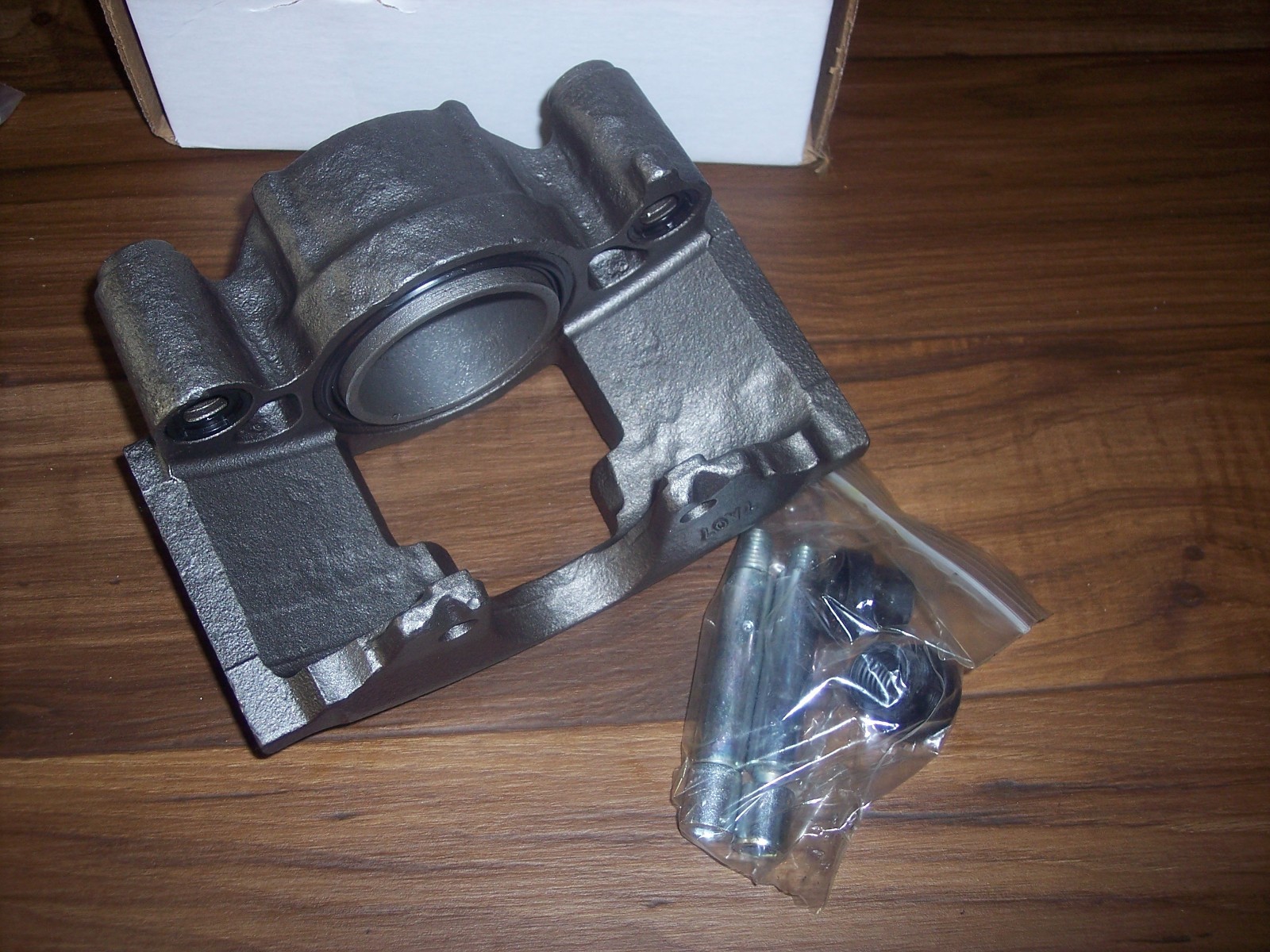UCX 10-4008S REMAN Brake Caliper GMC C1500 C2500 1989-98 & Cadillac DeVille L8