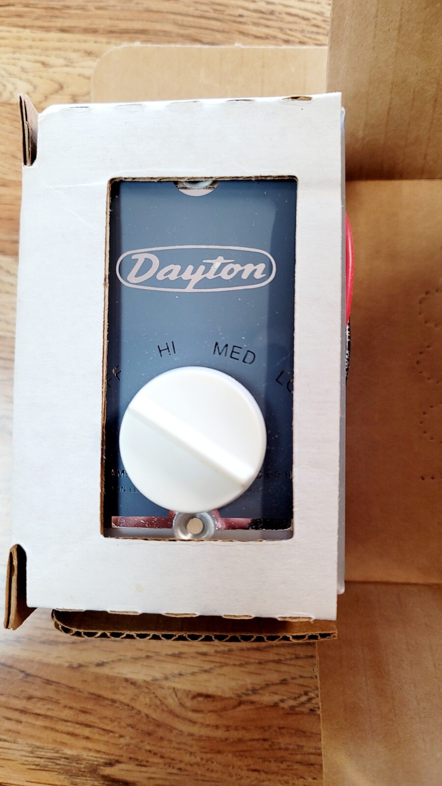 DAYTON 4X445 FAN CONTROL 3-SPEED, 3 AMPS, 115 VOLTS, 60 HZ, MADE IN THE USA