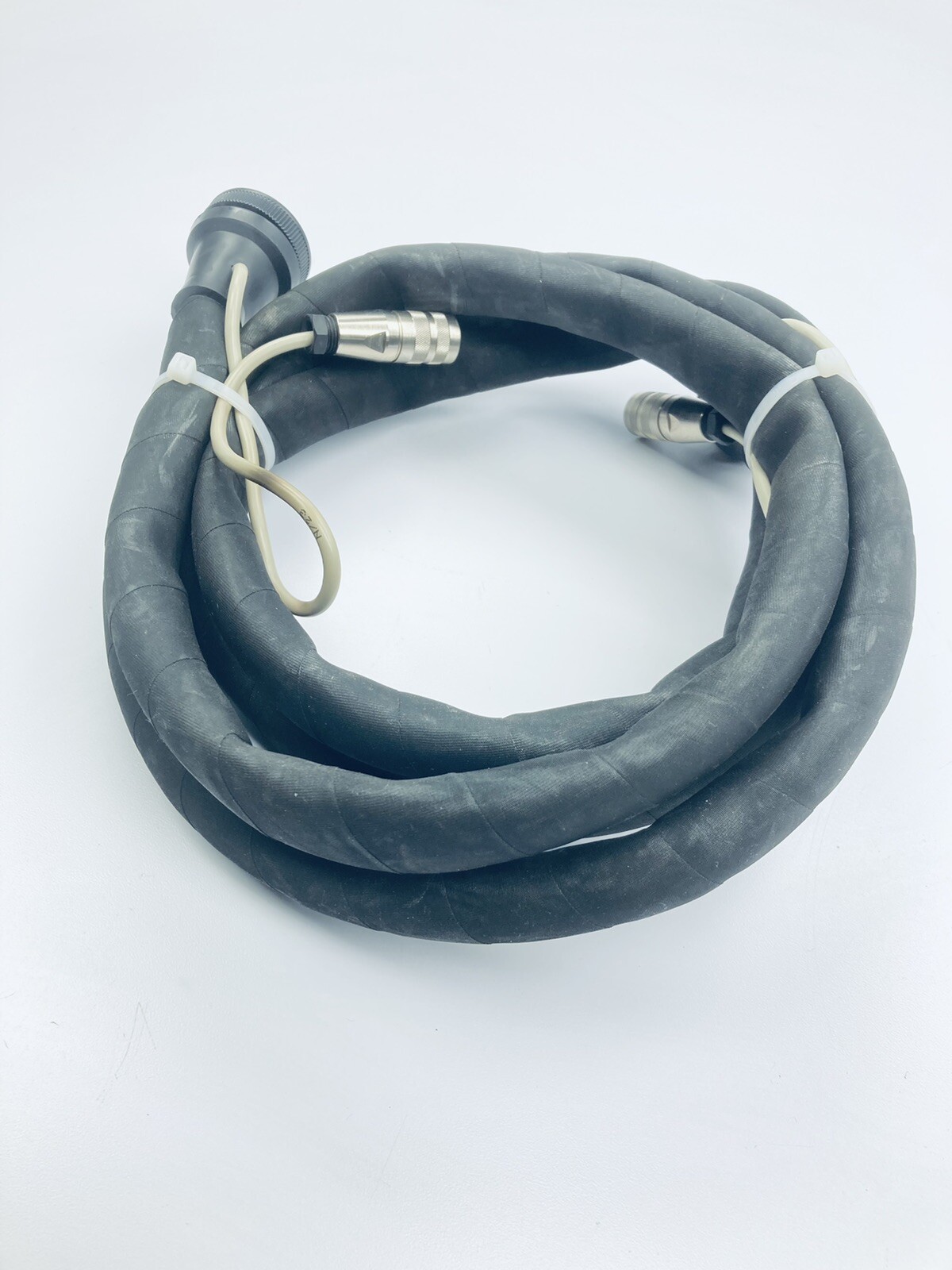 UNUSED MILLIPORE 5242202W MALE TO MALE 2.5M UMBILICAL PNEU/ELECTRIC CABLE
