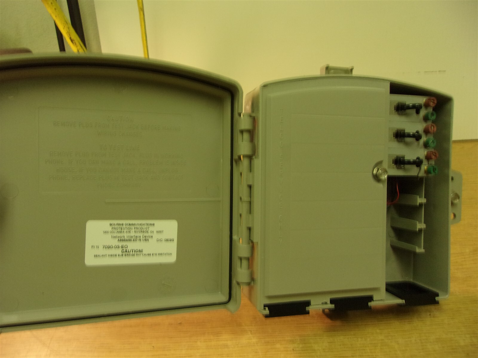 Bourns Telephone Network Interface model i 7090 *FREE SHIPPING*