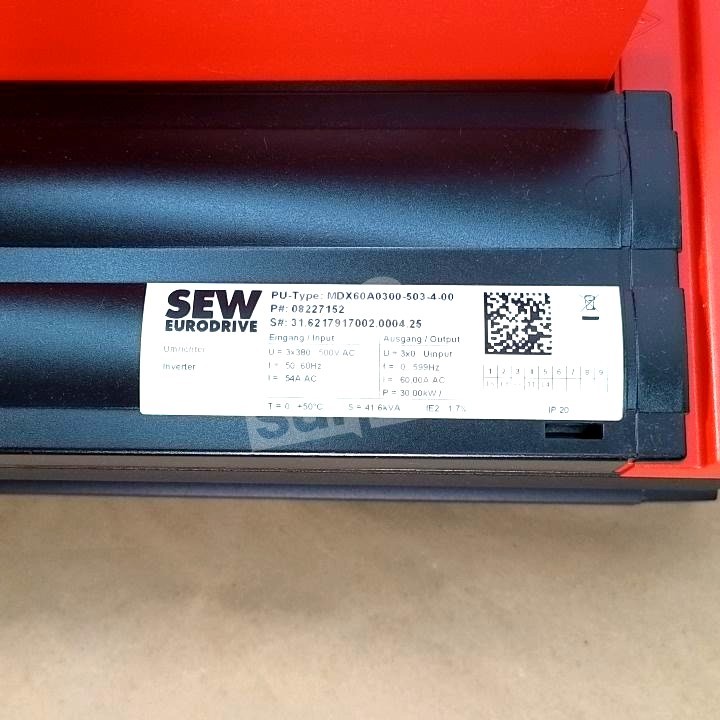 SEW MDX60A0300-503-4-00 + MC07B0300-503-4-00/FSC11B/DFE33B / 08227152 / 18206786